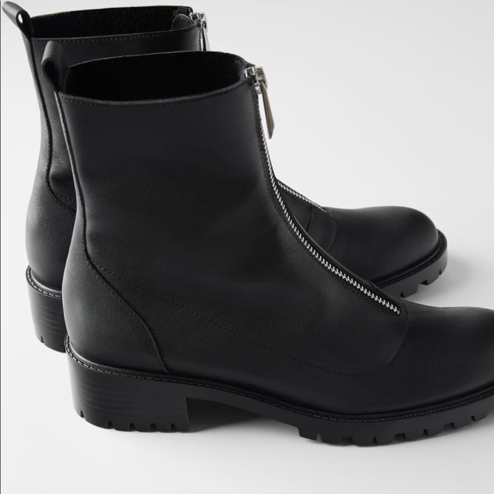 Last one🥰🥰✨Zara  leather ankle boots,Lug sole NWT size 8 price firm